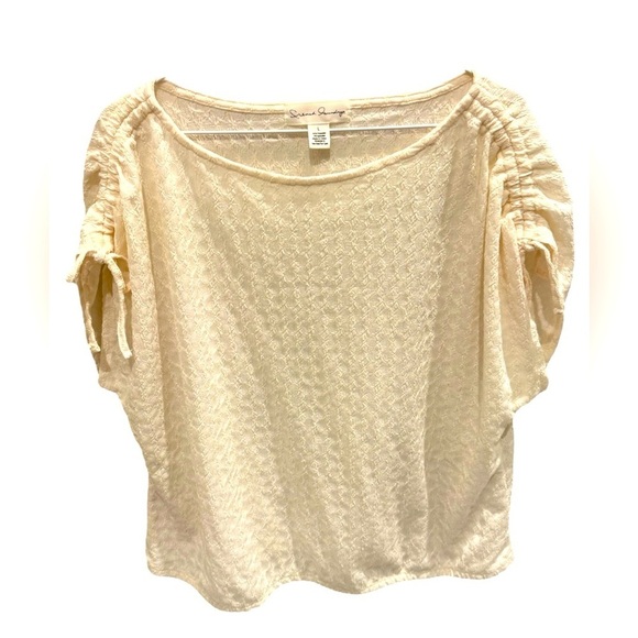 French Laundry Blouse Cream Gathered Sleeve Texture Short Sleeve Size Large - Picture 1 of 3